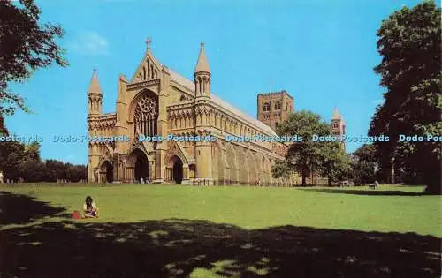 R567290 West Front St Albans Abbey Colourmaster International Precision 1979