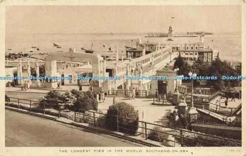 R567561 Längster Pier in World Southend on Sea Tuck