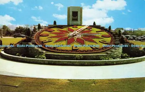 R573099 KN 40 Sir Adam Beck Floral Clock Queenston Niagara Falls Canada F H Lesl