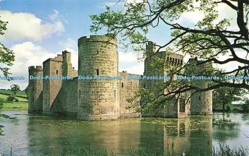 R573377 Bodiam Castle W Skipper Roberts and Wrate Plastichrome Colourpicture Pub