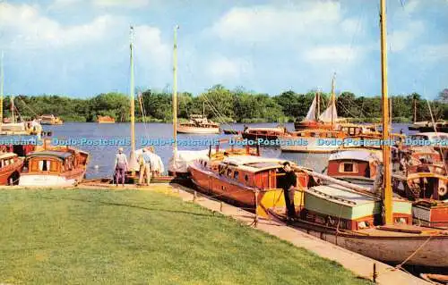 R573690 Ranworth Broad Norfolk Broads Cotman Color Series Jarrold