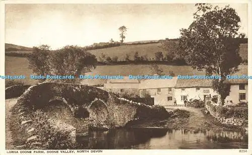 R568423 Lorna Doone Farm Doone Valley North Devon 8254 Photochrom