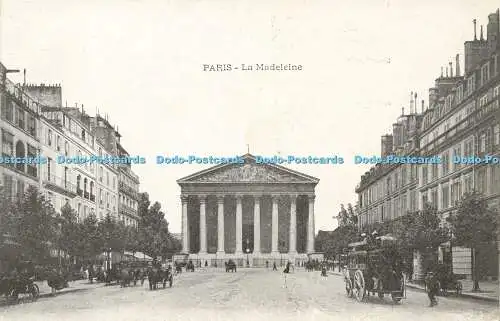 R570651 Paris La Madeleine