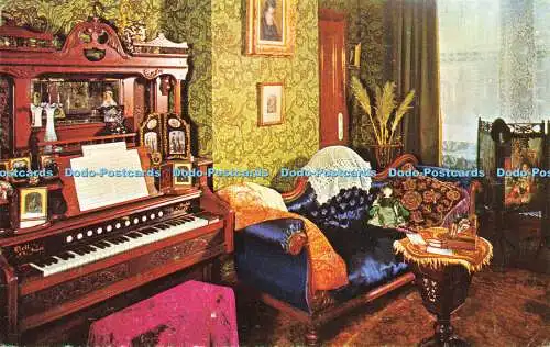 R574317 Victorian Salon Rekonstruktion des Wohnzimmers einer unteren Mitte von Dundee