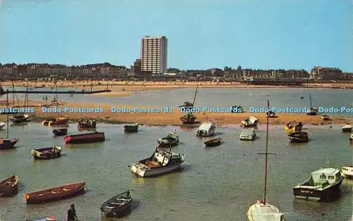 R572494 WB 484 Margate from Harbour C G Williams Plastichrome Farbbild 1973