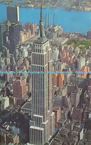 R574608 Luftaufnahme des Empire State Building New York City James F Doane 1964 De