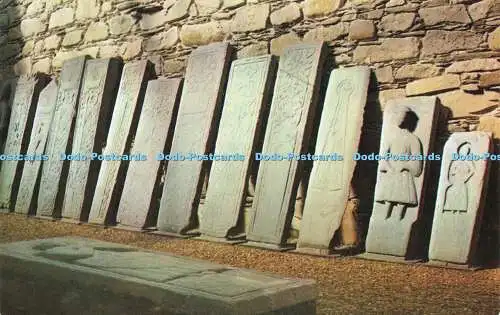 R572874 Keltische Platten in der Kilmory Chapel Kilmory Knapdale Dixon Lotus Produktion A