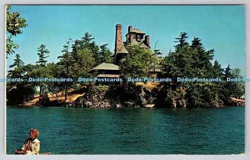 R734184 N Y Thousand Islands Pullman Castle Rest grau Großhandel Clayton Plastich