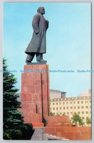 R734568 Tscheljabinsk Denkmal für W I Lenin Planet Moskau B Pogorely