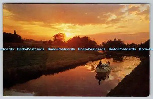 R736034 Sonnenuntergang am Schnitt The Bridgewater Canal at Oughtrington J Salmon Sevenoa