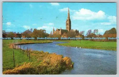 R736534 Kathedrale von Salisbury vom Fluss Avon J Salmon Sevenoaks PM Warminster