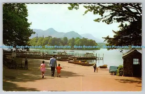 R736764 Bootslandungen auf Derwentwater bei Keswick J Arthur Dixon PM Workington Cu