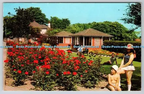 R736988 Mundesley Public Gardens Photo Precision Colourmaster International PM N