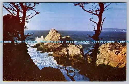 R737022 California Pinnacle Point Highlight der Rugged Wave Swept Coastline a