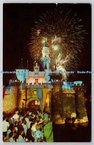 R737811 Fantasy in the Sky Brilliant Fantasy in the Sky Disneyland 1973