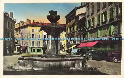 R576206 A 1942 Bourgoin La Place d Armes La Cigogne