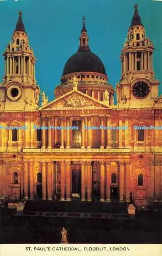 R576542 St Pauls Cathedral Floodlit London