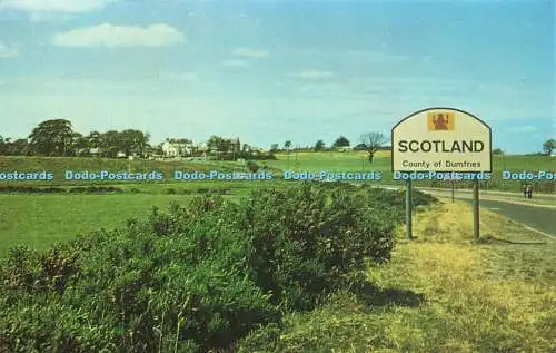 R577382 Welcome to Scotland at Gretna Green 1978 M and L