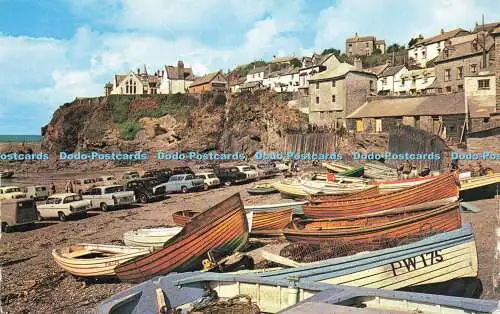 R580425 Port Isaac The Beach Head Plastichrome W Skipper 1970