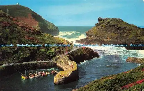 R577528 Willapark Point Boscastle 1982 Colourmaster International Precision