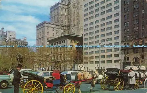 R582689 New York City Carriages on 59th Street Alfred Mainzer J J Fanta Alma 19