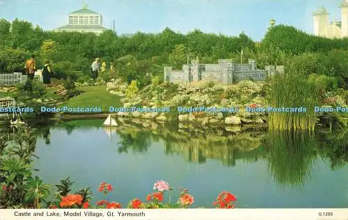 R578462 Gt Yarmouth Model Village Castle and Lake E T W Dennis Photocolour 1969