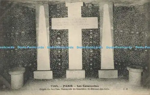 R584557 Paris Les Catacombes Crypte da Sacellum Ossements du Cimetiere St Etiennn