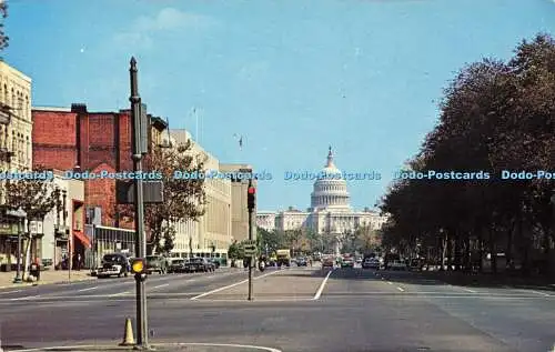 R582993 Washington D C Blick auf die Pennsylvania Avenue zeigt das US-Kapitol in der