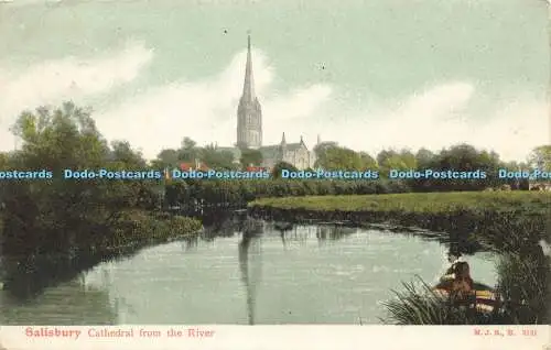 R584803 Kathedrale von Salisbury vom Fluss M J R 1904