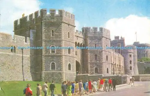 R578003 Windsor Castle Main Gate E T W Dennis Newcolour 1973