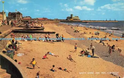 R578892 Lowestoft South Sands and Pier J Salmon Cameracolour 1972