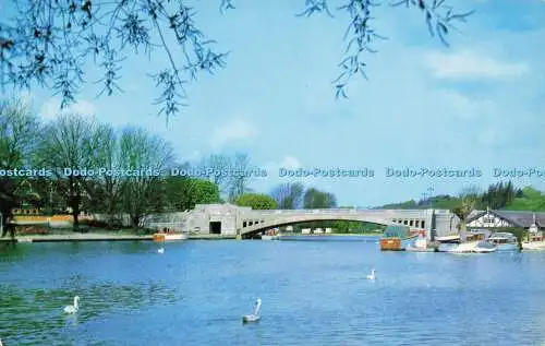 R584988 Reading Caversham Bridge E T W Dennis Photocolour