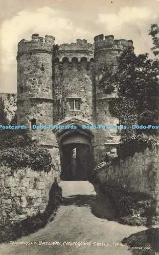 R585027 I of W Carisbrooke Castle The Great Gateway T Piper