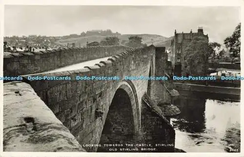 R581379 Stirling Old Stirling Bridge mit Blick auf das Schloss J B White Best o