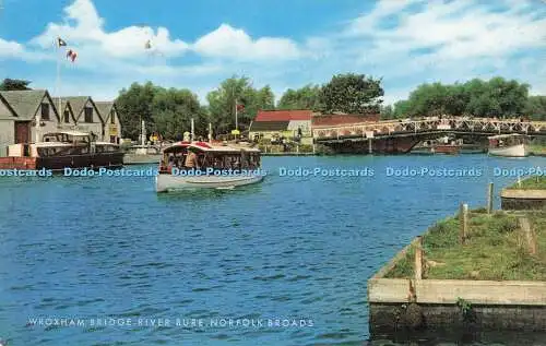 R579487 Norfolk Broads River Bure Wroxham Bridge J Salmon Cameracolour