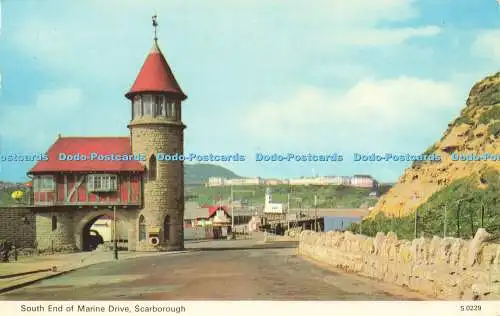 R581622 Scarborough South End of Marine Drive E T W Dennis Photocolour 1976