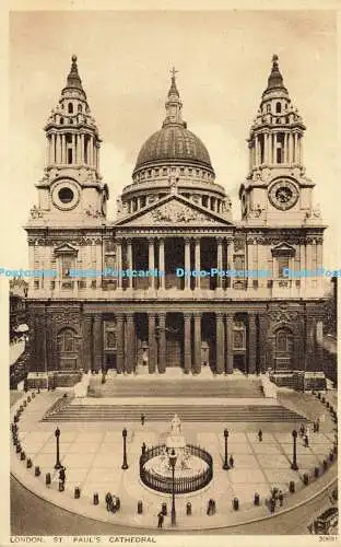 R585928 London St Paul Cathedral