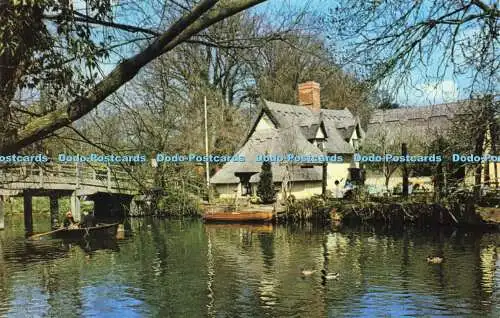 R579937 Flatford Bridge and Thatched Cottage F W Pawsey An Artistic Card 1977