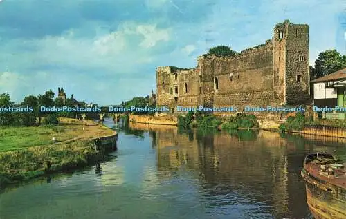 R582309 Newark Castle and River Devon Ernest Joyce Plastichrome W Skipper 1964