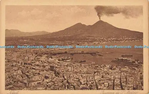 R586692 Napoli Panorama da S Martino Roberto Zedda