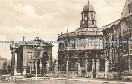 R586734 Oxford Sheldonian Theatre und C F Frith Nr 26908