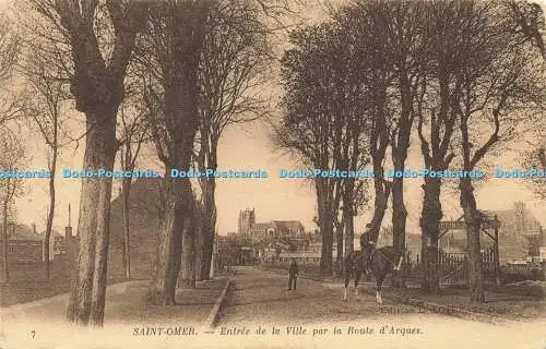 R587042 7 Saint Omer Entree de la Ville par la Route dArques L Loiez 1917