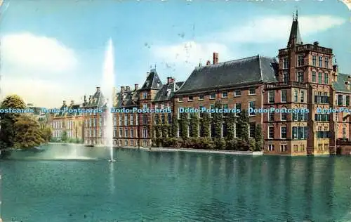 R594678 Den Haager Hofteich mit Brunnen Rembrandt 1957