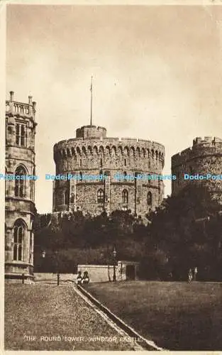 R590786 Windsor Castle The Round Tower