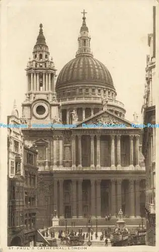 R590791 London St Paul Cathedral