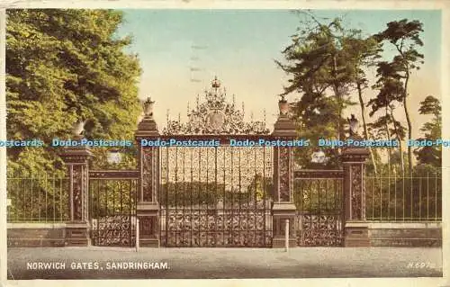 R596864 Norwich Gates Sandringham H 6976 Carbo Colour Valentines 1952