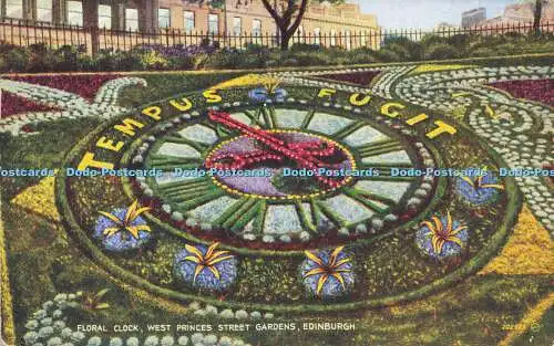 R595457 Edinburgh West Princes Street Gardens Blumenuhr Valentinstag Kunst Farbe