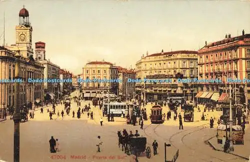 R593397 Madrid Puerta del Sol Photoglob