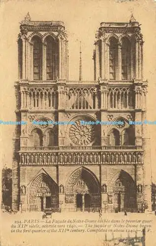 R590129 Paris Die Fassade von Notre Dame begann im ersten Viertel des XII.