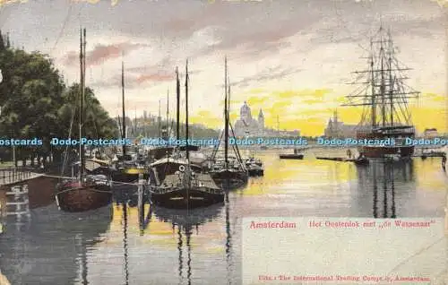 R592291 Amsterdam Het Oosterdok met de Wassenaar International Trading Company P